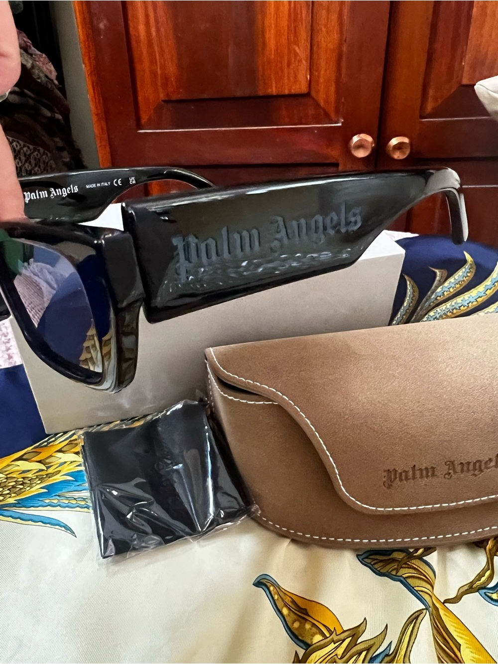 Palm Angels PERI002 PALM 1045 Black/Blue Sunglasses 53-19-145 Brand New Full Set